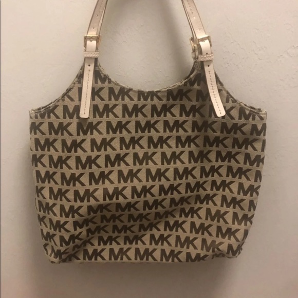Michael Kors Purse - Picture 1 of 3